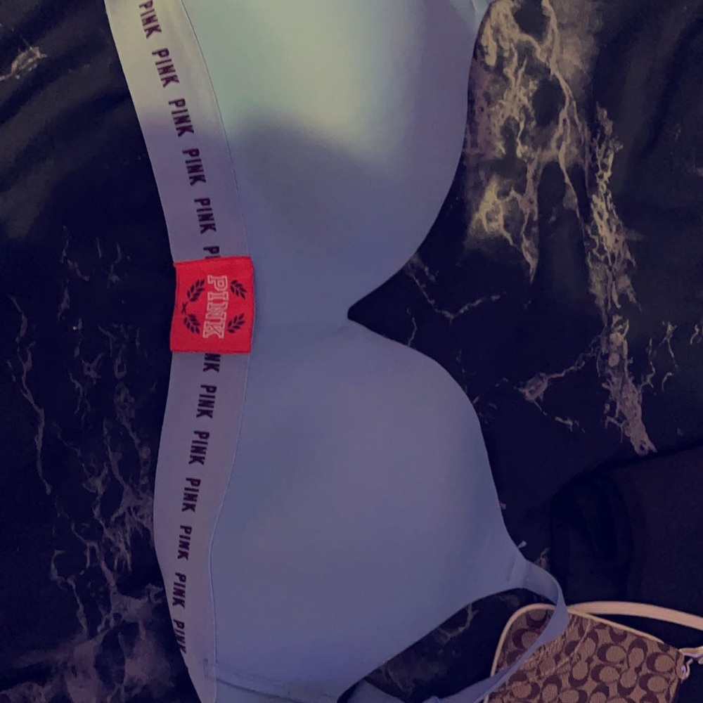 Cute sports bra, very comfy
